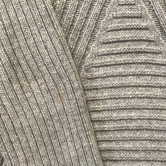 DKNY Jeans Sweater - Picture 3 of 7